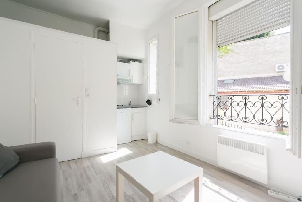 Charming Parisian Studio! イヴリー＝シュル＝セーヌ エクステリア 写真