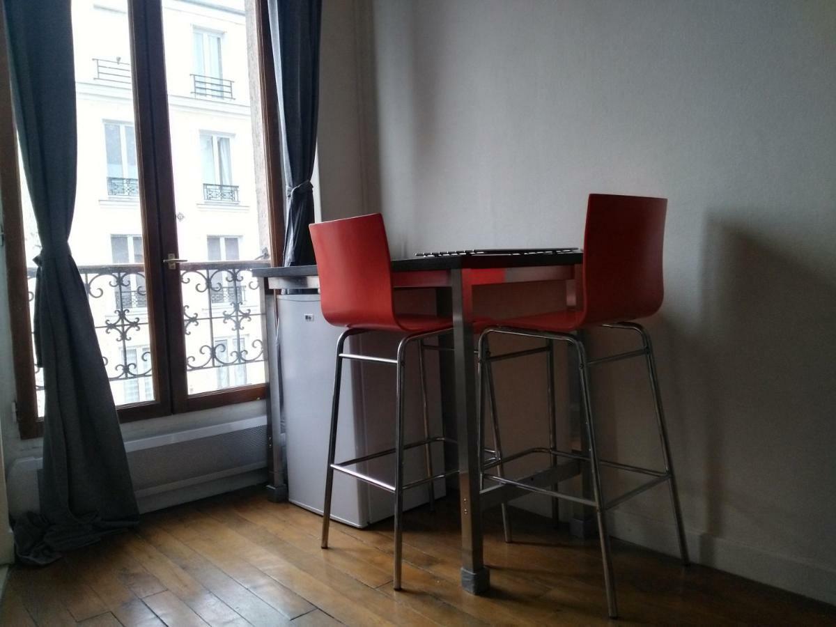 Charming Parisian Studio! イヴリー＝シュル＝セーヌ エクステリア 写真