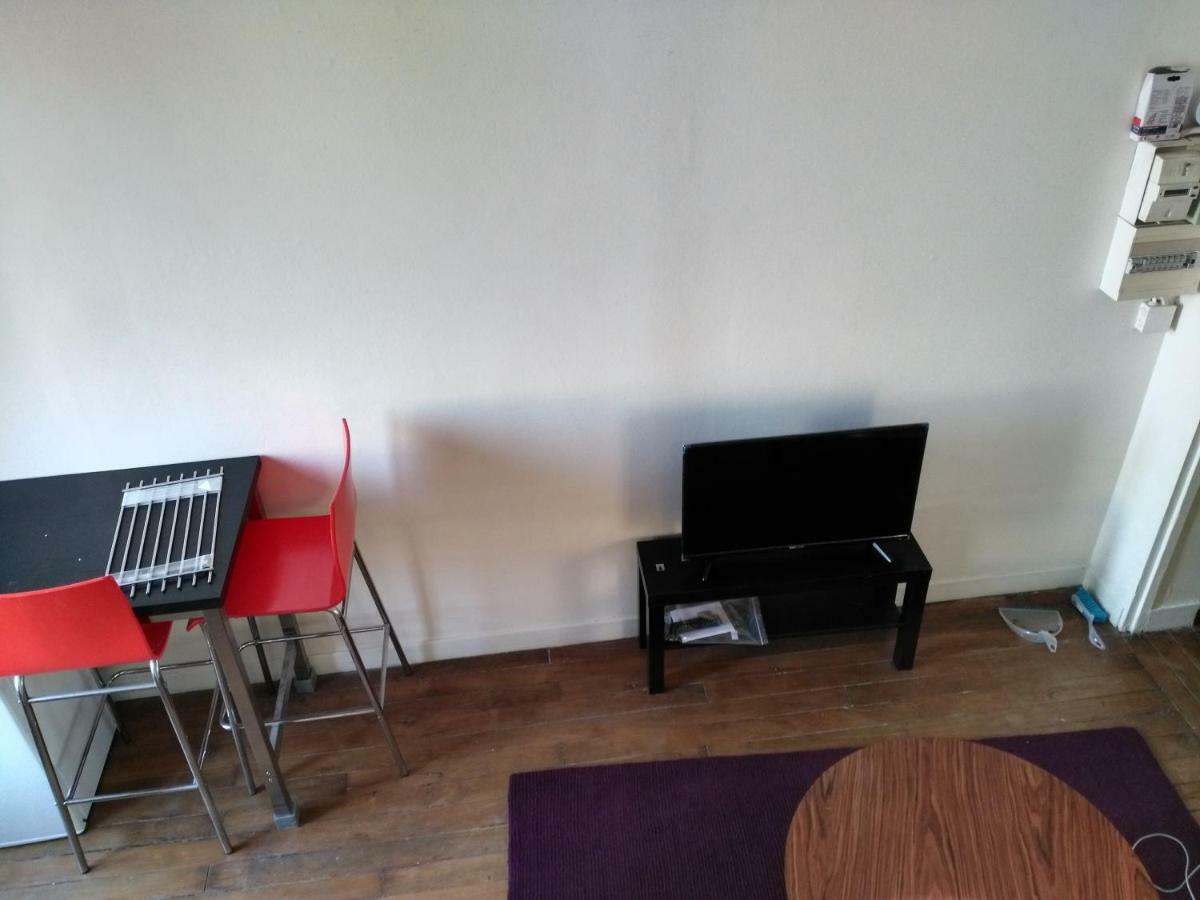Charming Parisian Studio! イヴリー＝シュル＝セーヌ エクステリア 写真