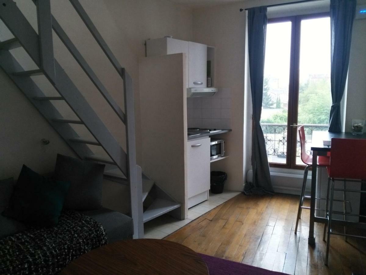 Charming Parisian Studio! イヴリー＝シュル＝セーヌ エクステリア 写真